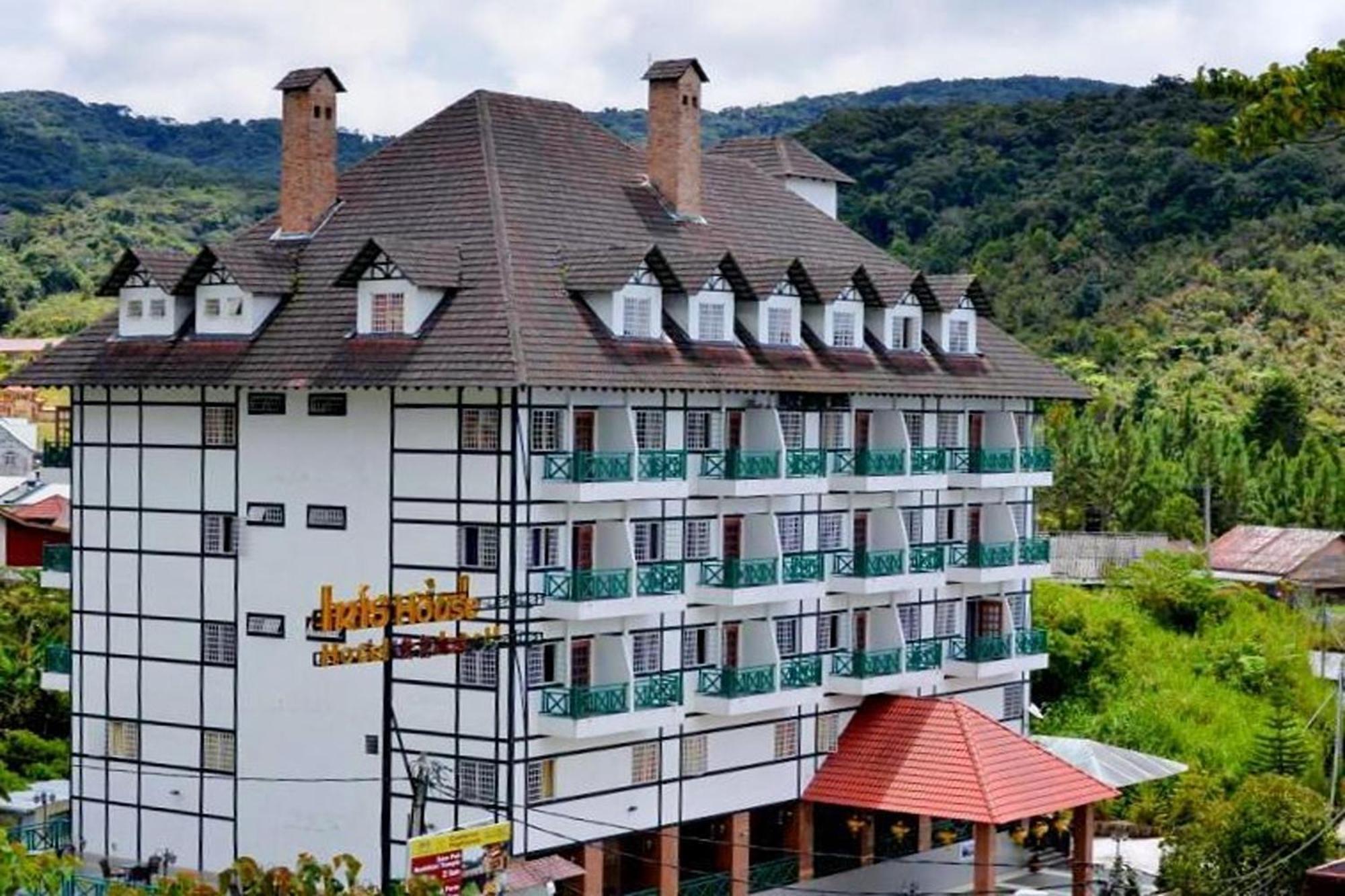 Iris House Hotel Brinchang Ngoại thất bức ảnh