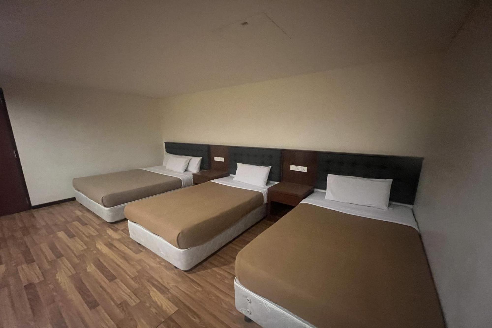 Iris House Hotel Brinchang Ngoại thất bức ảnh
